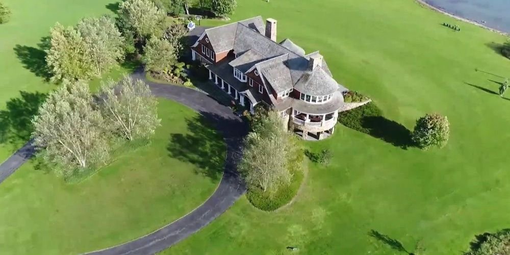 Real estate listings with drone videography